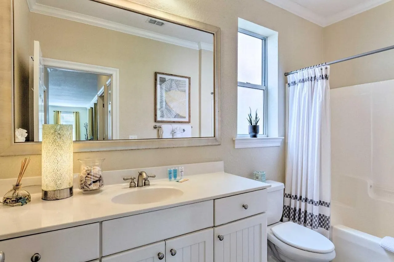 Holiday home The Sun Shack With Pool Access Less Than 1 Mi To Beach! Destin United States