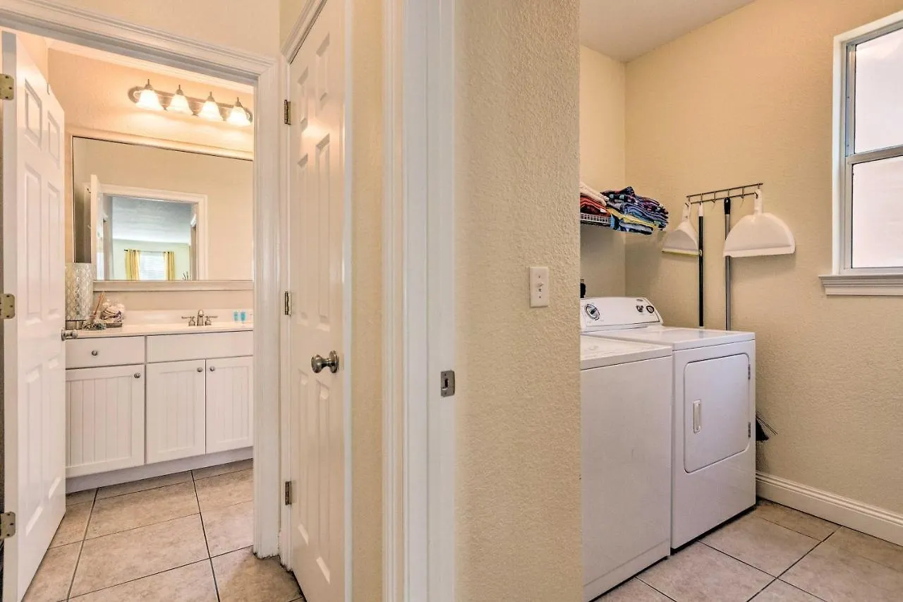 The Sun Shack With Pool Access Less Than 1 Mi To Beach! Destin 0*,  United States