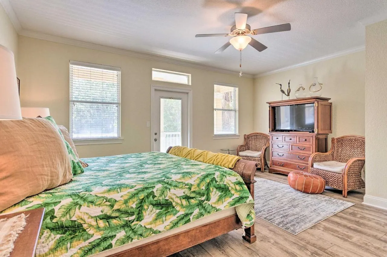 The Sun Shack With Pool Access Less Than 1 Mi To Beach! Destin