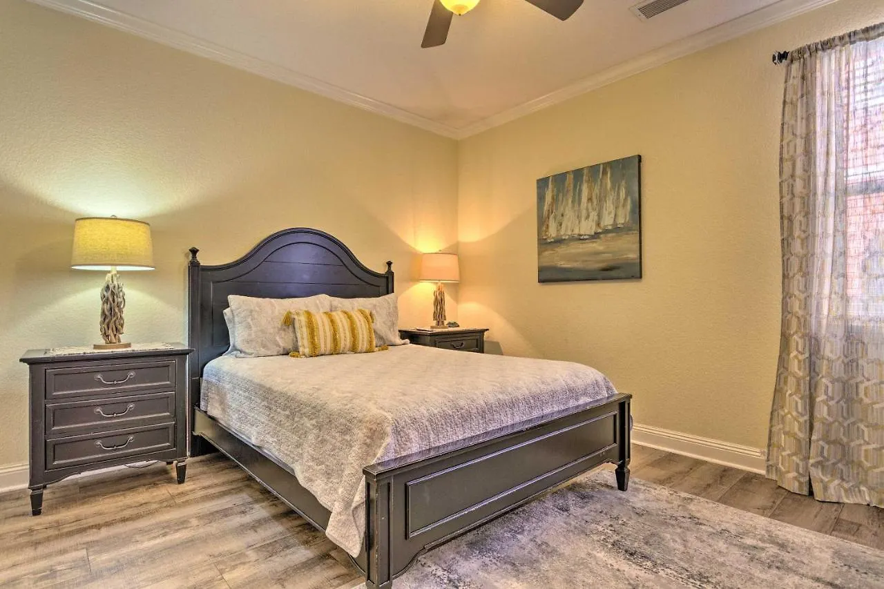 The Sun Shack With Pool Access Less Than 1 Mi To Beach! Destin